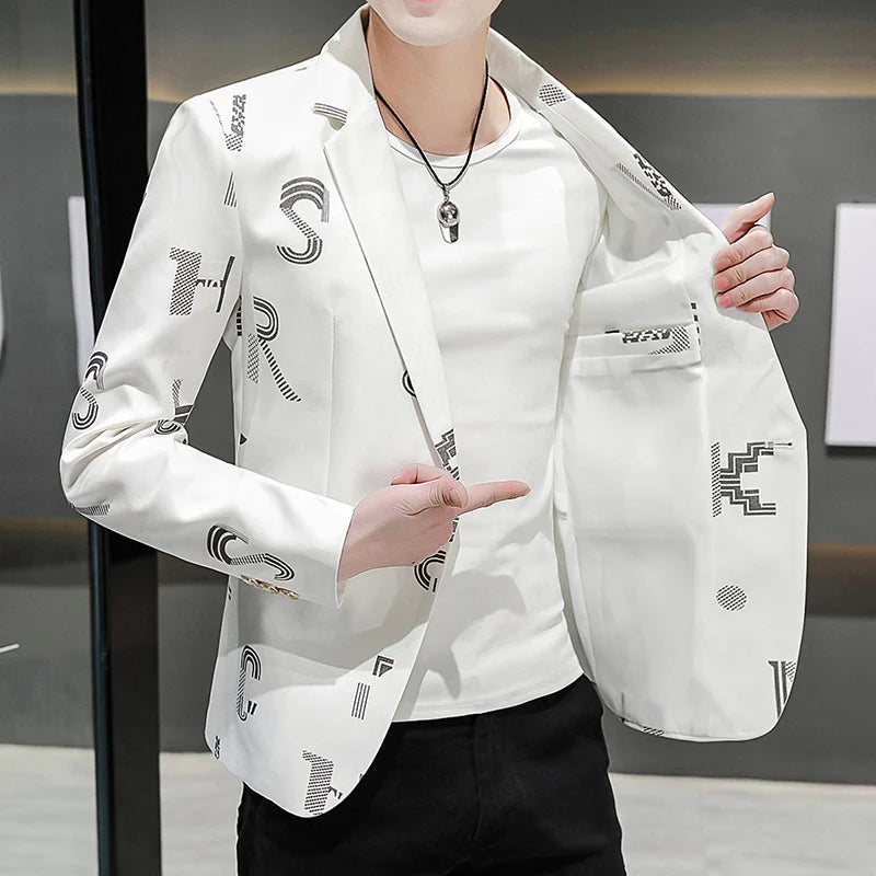 The new autumn fashion suit for men is a stylish, versatile, and trendy casual suit with a slimming style